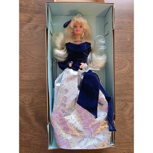 Winter Velvet Barbie Doll‎ Special Edition Avon Exclusive 15571 Mattel